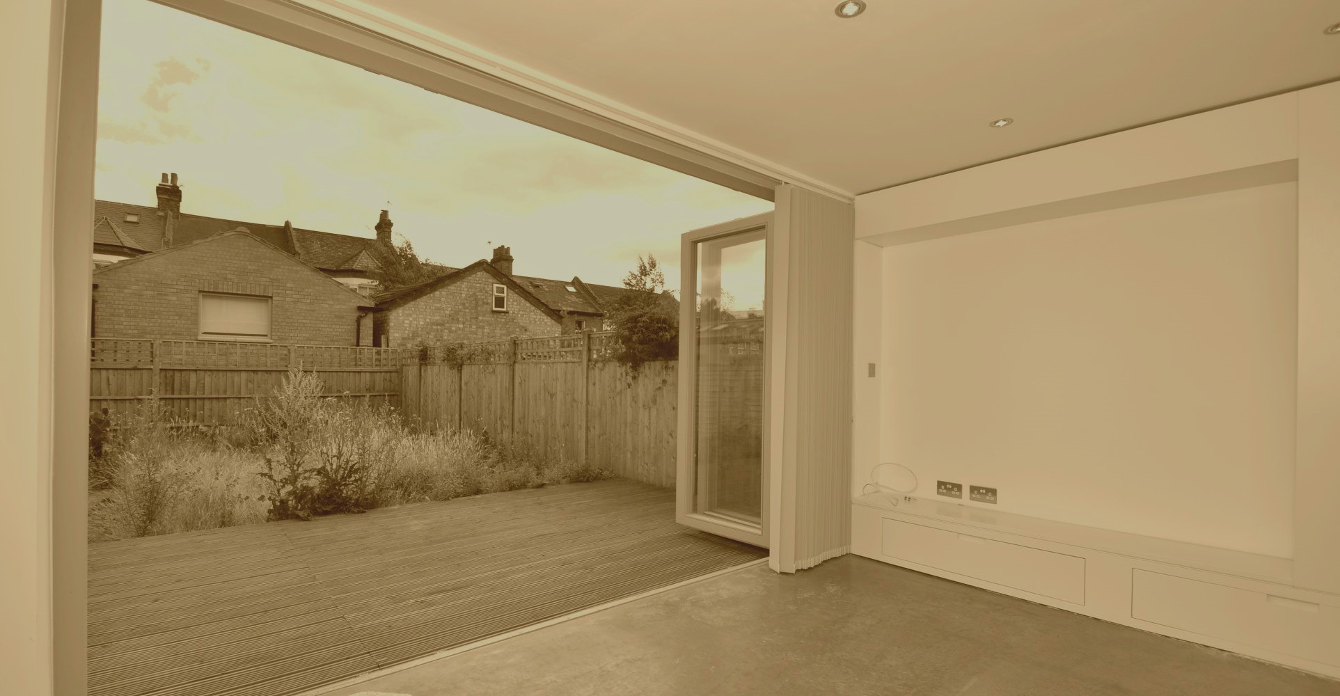 Slider, Glaziers in Garston, Leavesden, WD25